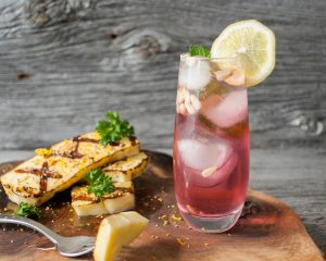 Agua de rosas en la gastronomía árabe – Anahid Bandari de Ataie