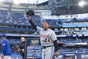 Miguel Cabrera recibió placa conmemorativa en Toronto