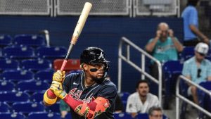 Ronald Acuña Jr alcanzó las 30 bases robadas con los Bravos de Atlanta