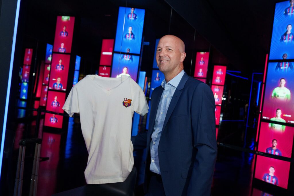 Camiseta de Johan Cruyff ya se halla en el Museo del FC Barcelona