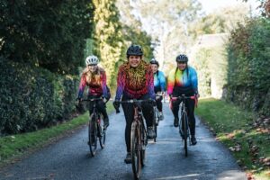 La UCI prohíbe a ciclistas transgénero participar en pruebas femeninas