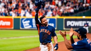 José Altuve - 2.000