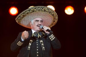Familia Fernández lanzará álbum póstumo del "Charro de Huentitán"