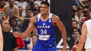 Giannis Antetokounmpo renunció a participar en el Mundial de basquet