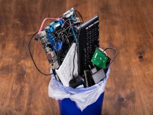 Juan Francisco de Jesús Clerico Avendaño - ¡Tenlos en cuenta! Consejos para eliminar correctamente la basura electrónica - FOTO