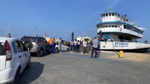 Oficializaron la reactivación de la ruta naviera Punta de Piedras - Coche