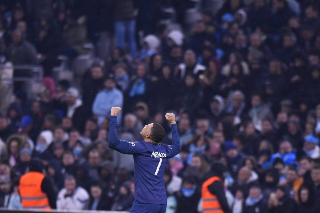 Mbappé superó a Platini en la historia goleadora de Francia