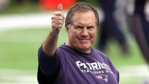 Tom Brady defiende el trabajo de Bill Belichick