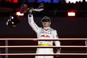 Verstappen ganó en Las Vegas para igualar registró ganador de Vettel