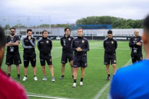 Fernando Batista figura entre los nominados a entrenador del año