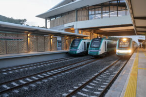 Inauguran primer tramo del Tren Maya Campeche-Cancún