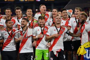 River Plate se corona en el Trofeo de Campeones: Triunfo y estelares despedidas