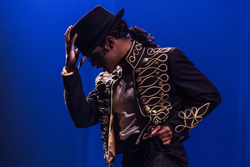Biopic de Michael Jackson se estrenará en abril de 2025
