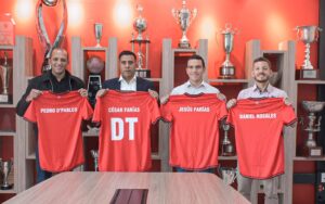 César Farías toma las riendas del América de Cali
