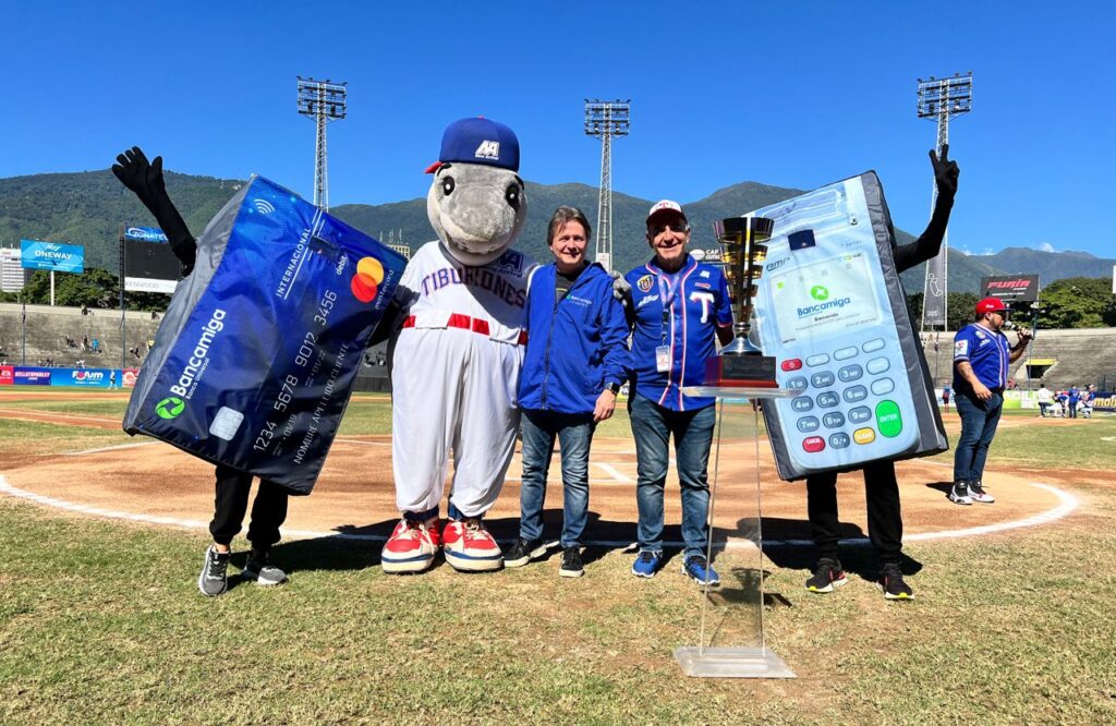 Los Tiburones de la Guaira se convierten en doble ganadores de la Copa Bancamiga