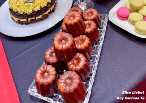 Canelés de Burdeos