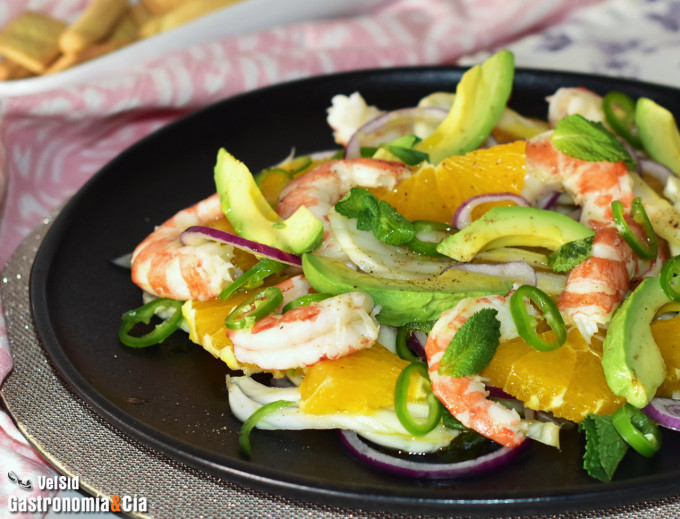 Ensalada de hinojo, gambas y naranja
