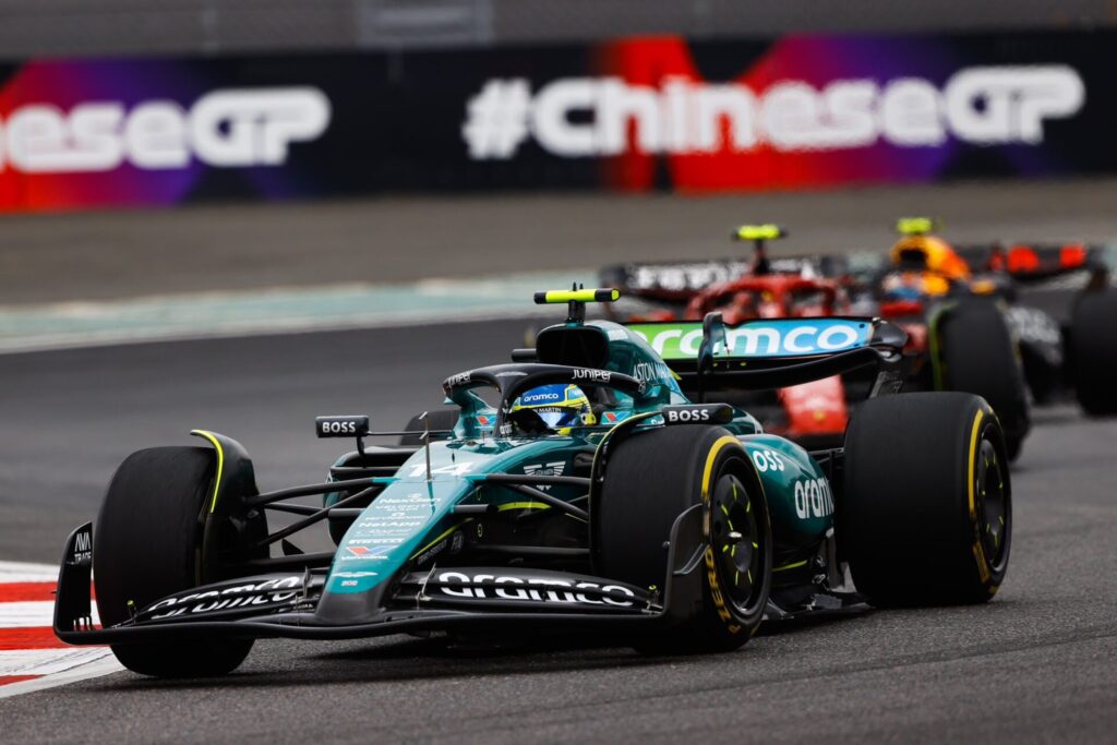 Aston Martin apelará la sanción contra Fernando Alonso en el GP de China