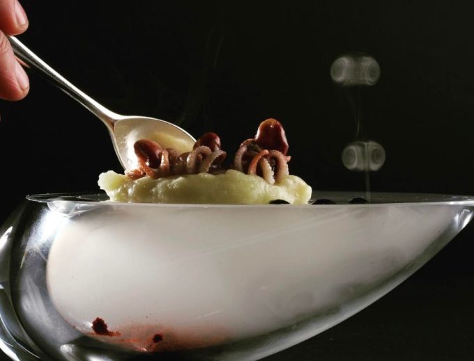 Pulpitos al humo de pimentón