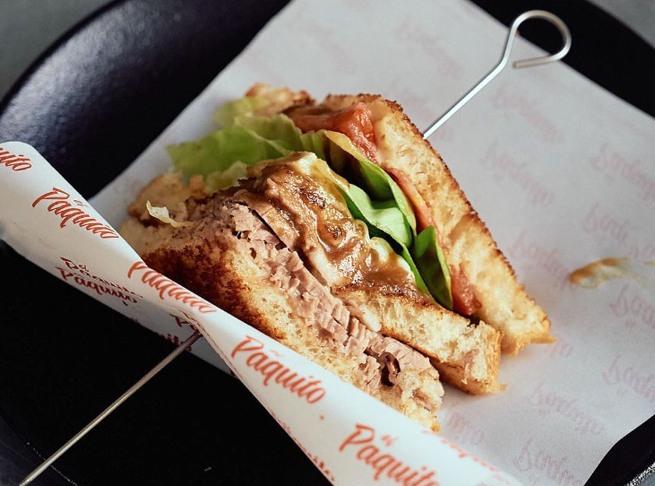 Sandwich Club de cordero, así es el mejor Paquito de