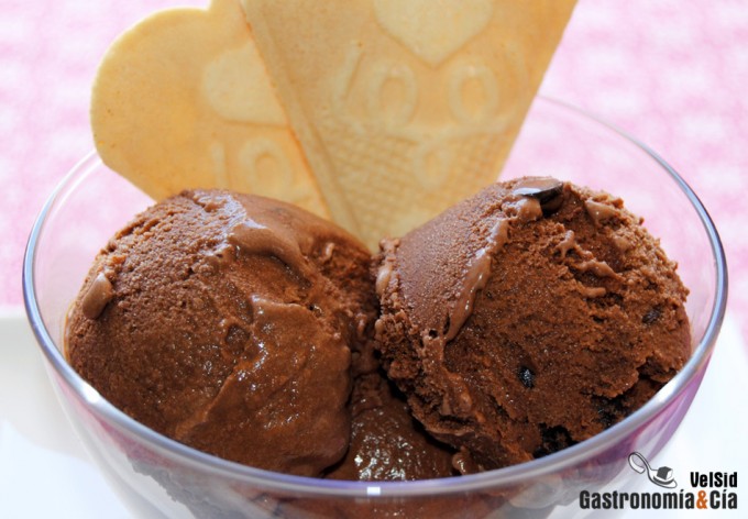 Helado de chocolate