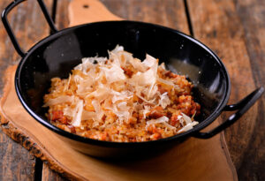 Arroz a la zamorana con escamas de atún