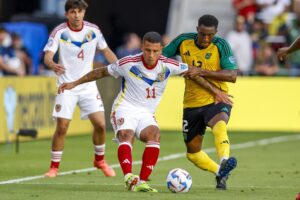 Darwin Machís se perderá el duelo ante Canadá