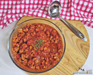 Receta de salsa boloñesa vegana con soja texturizada