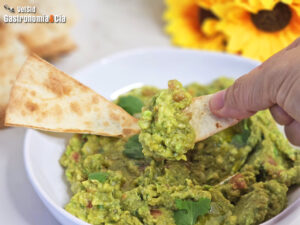 Cómo hacer brocomole casero, receta de guacamole con brócoli para