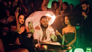 Farruko lanzó un álbum sobre su "lucha contra la oscuridad"