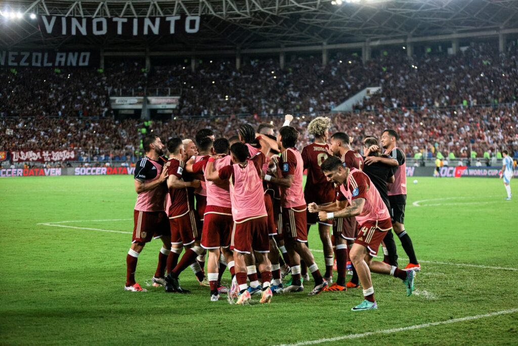 La Vinotinto Vs. Chile: un duelo de "necesitados" en Santiago