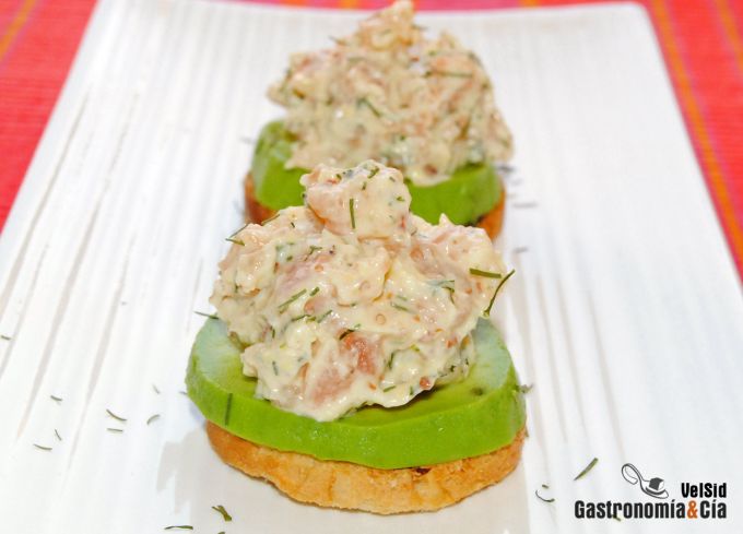Rillettes de salmón marinado a la mostaza