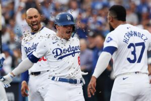 Kiké Hernández regresa a los Dodgers