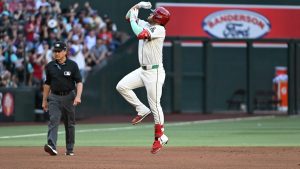 Eugenio Suárez inscribió su nombre en los récords de la MLB
