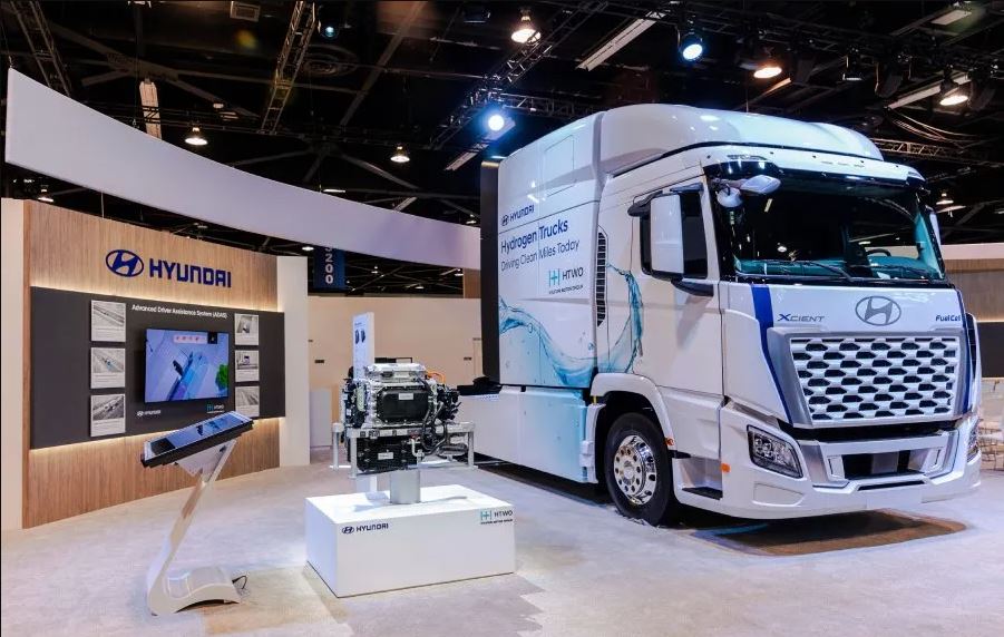 A hidrógeno en Uruguay: Hyundai presentó primera flota de camiones XCIENT