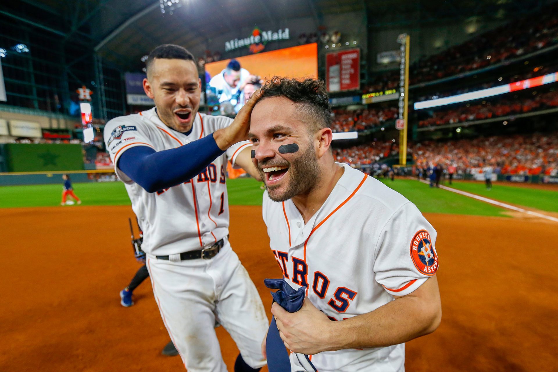 Altuve llega a 2.000 juegos como figura histórica de los Astros