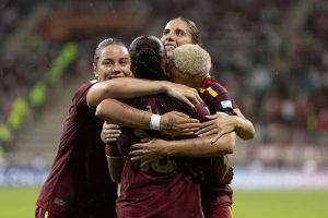 Vinotinto Femenina