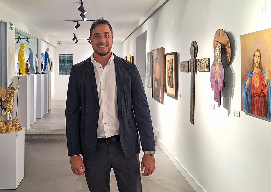 Sagrado y trascendente: Exposición con más de 39 artistas y creativos artesanos creyentes 2 Director y propietario de Nexus Cultural